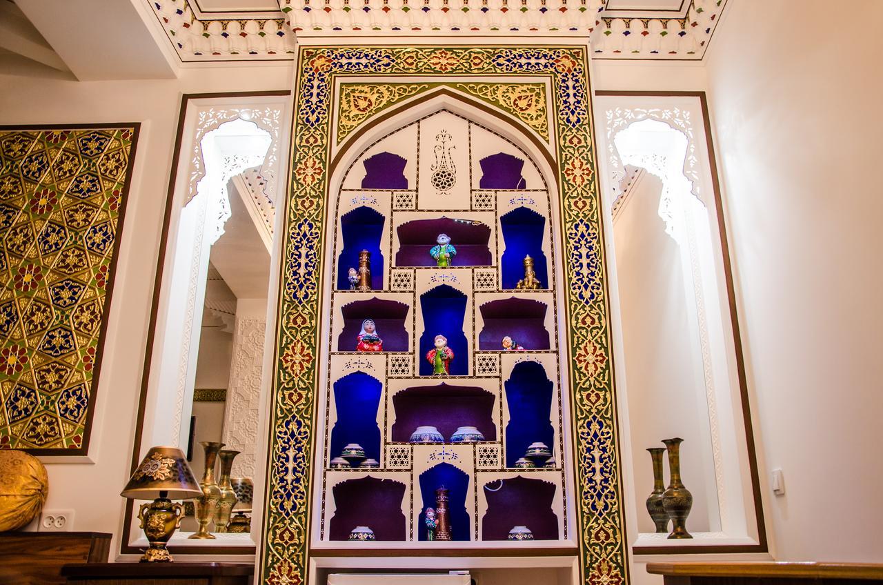 Golden Bukhara Boutique Exterior photo